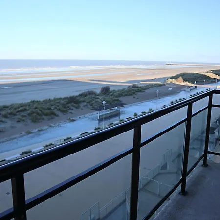 Scoropio B401 With Frontal Sea View 아파트